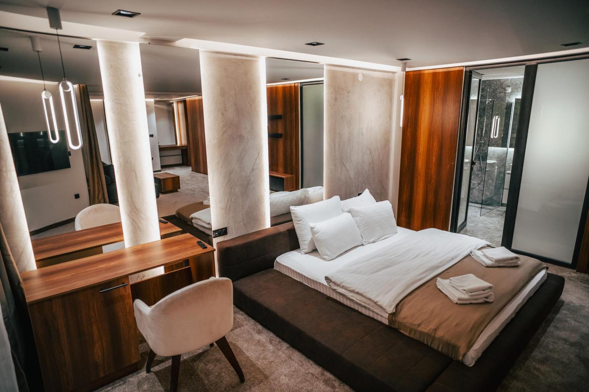 Hotel Bavka 莱斯科瓦茨 外观 照片