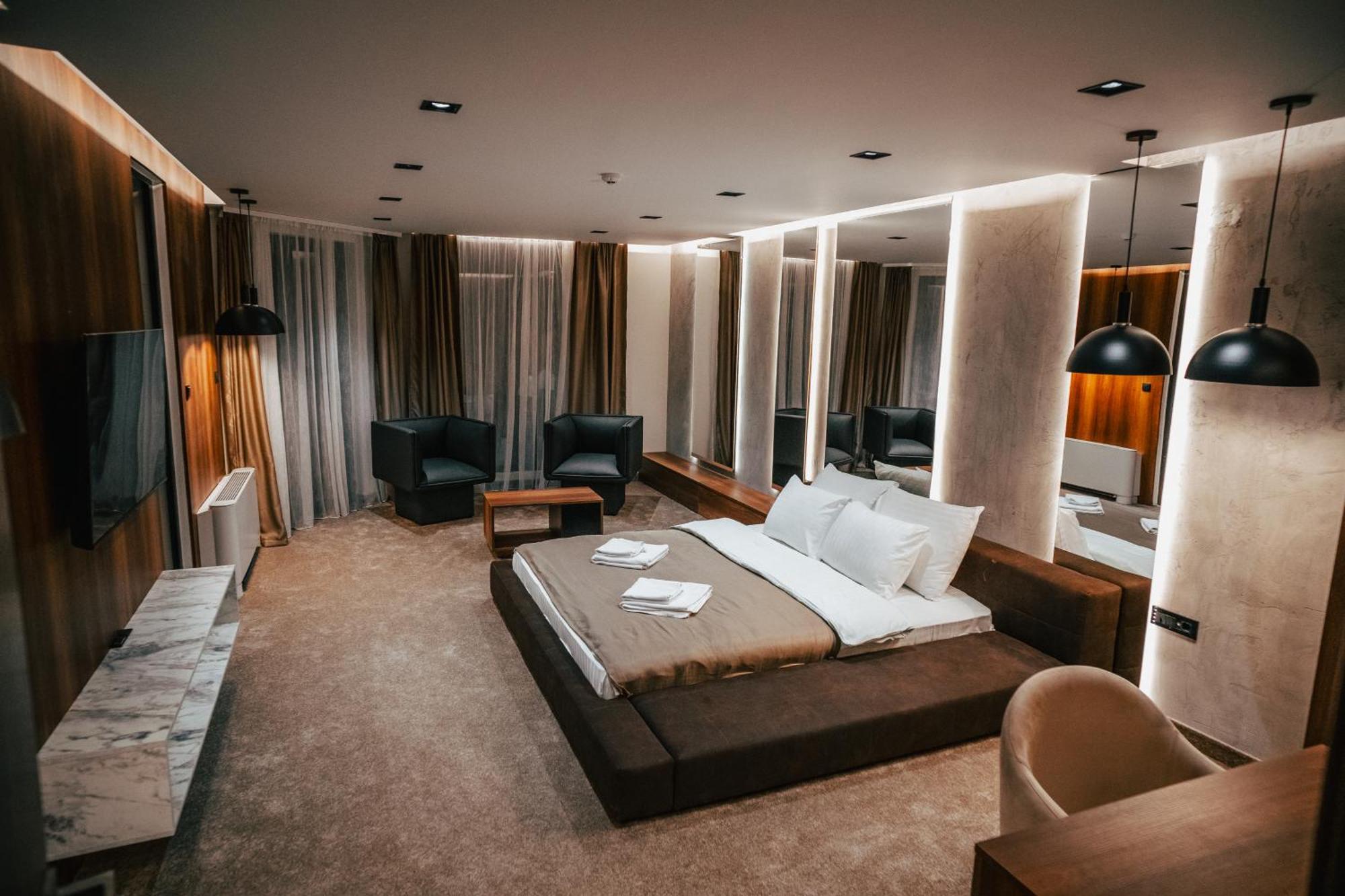 Hotel Bavka 莱斯科瓦茨 外观 照片